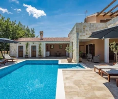 Istrien, Vodnjan - Rustikale luxusvilla mit pool zu verkaufen