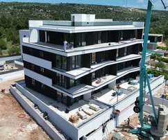 Primošten, nouvel appartement 98,9 m², immeuble urbain avec garage et vue sur la mer