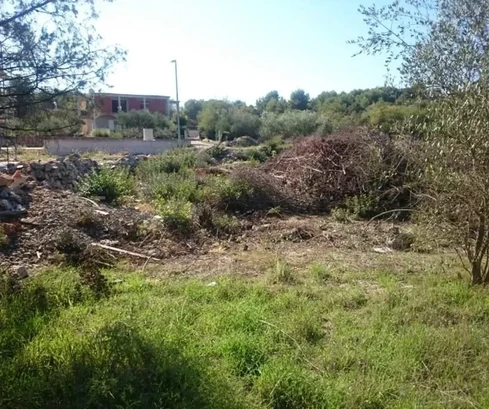 Čiovo, Okrug G., 2275 m2-es építési telek az M1 zónában