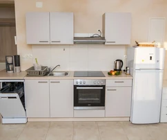 Rab, Barbat, two-room apartment 200 m from the sea, 93 m²