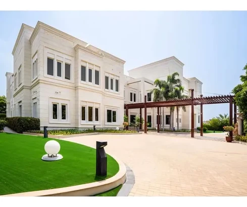 Великолепное поместье на продажу в Emirates Hills