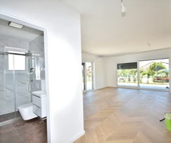 Tribunj - Apartamento S1 con piscina y jardín