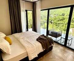 Maison nouvellement construite avec piscine à vendre à Mošćenićka Draga en Croatie