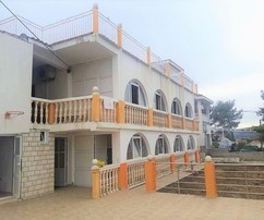 Ciovo Maison à Rénover Près de la Mer avec un Énorme Potentiel