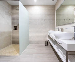 Mieszkanie na sprzedaż na Hvarze pierwsze piętro z tarasami w Chorwacji