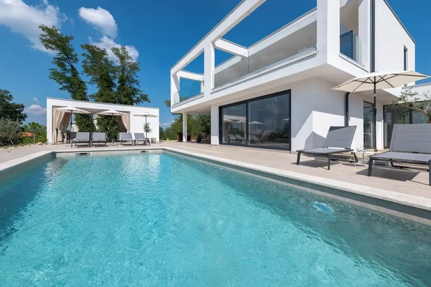 Istria, Labin: Villa de lujo con piscina climatizada