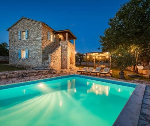 Istria, Sveti Lovrec: Villa de piedra con piscina y jardín
