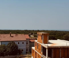 Luxusná vila na predaj s panoramatickým výhľadom na Poreč v Chorvátsku