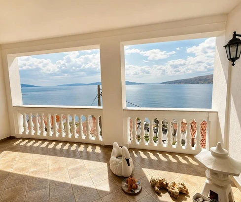 Senj, four-bedroom apartment, 155.85 m² with garage and sea view