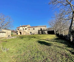 Istria, Kanfanar: Casa de piedra, granero, gran patio
