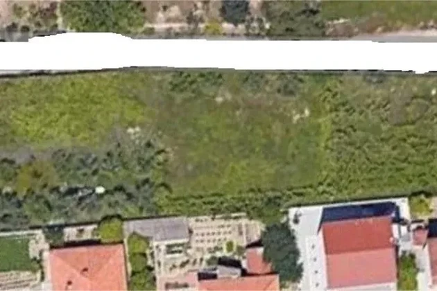 Trogir, stavební pozemek 2813 m2, vynikající lokalita, blízko moře