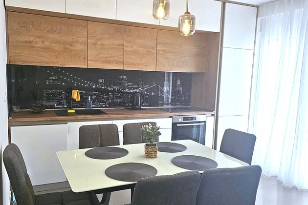 Élégant appartement de 2 chambres près de la mer à Ciovo
