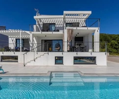 Crikvenica, Smrika, Maison avec piscine et vue panoramique