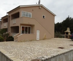 Apartamento en planta baja en el lado sur de la isla de Vir, zona tranquila y silenciosa de la isla de Vir