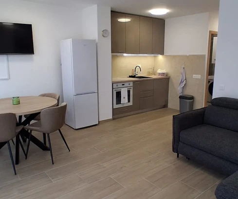 Istria, Červar Porat – Renovated apartment with balcony