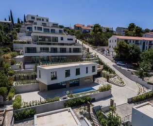 Nová moderní vila na Čiovu, blízko moře