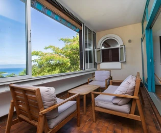 Vila na prodaju s panoramskim pogledom na more