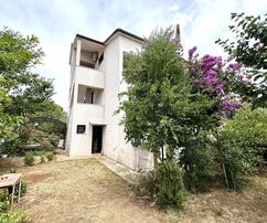 Medulin - Dom s tromi apartmánmi a výhľadom na more