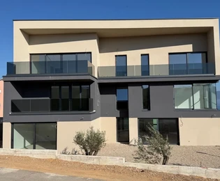 EXKLUZIVNÍ MEZONETOVÝ APARTMÁN NA ATRAKTIVNÍM MÍSTĚ, 500 M OD MOŘE!