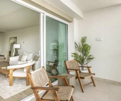 New residential complex in Jávea with swimming pool, gym, and gardens