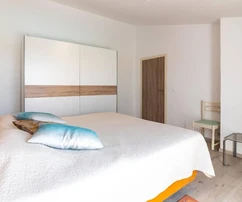 Apartmánový dům s bazénem na prodej ve Vodnjanu v Chorvatsku