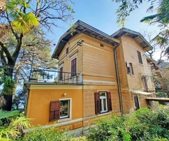 EXCLUSIVE AUTOCHTHONOUS AUSTRIAN-HUNGARIAN VILLA, IN AN ATTRACTIVE LOCATION, 50 M FROM THE SEA!