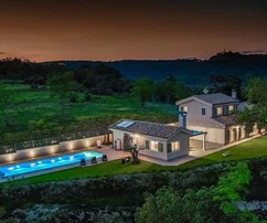 Истрия, Грожнян, Уединённая роскошная вилла с панорамным видом