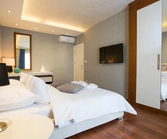 Residential and commercial complex with villa for sale in Župa Dubrovačka in Croatia