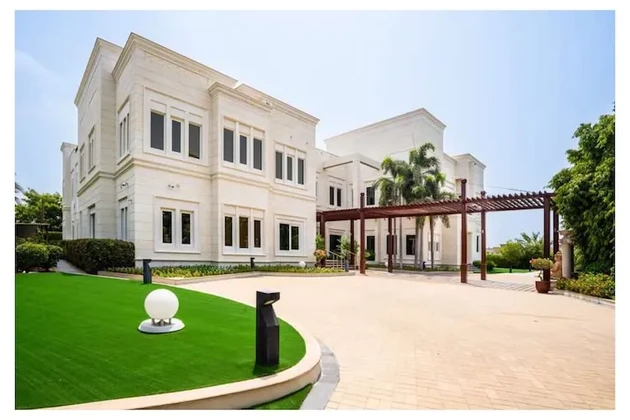 Magnifica villa in vendita a Emirates Hills
