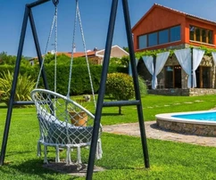 Istria, Buzet – Charming rustic villa with pool and spacious garden