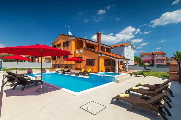 Istria, Pula-Medulin, olśniewająca willa z przestronnym basenem i ogrodem