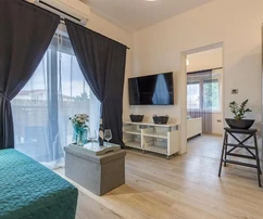 Pula, Gregovica, three residential units in a sought-after location