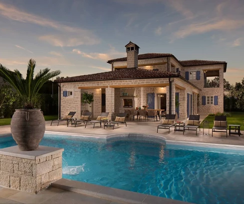 Luxusvilla mit Pool in Kanfanar zu verkaufen in Kroatien