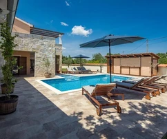 Istrien, Vodnjan - Rustikale luxusvilla mit pool zu verkaufen