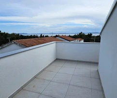 Apartamento segundo piso 51 m² + 27 m² terraza con vista al mar