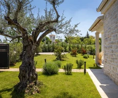 Villa moderna con piscina in vendita a Visignano in Croazia