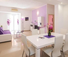 Appartement de deux chambres avec piscine à vendre à Podstrana en Croatie