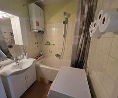 Trogir, komfortable Zwei-Zimmer-Wohnung 67 m², 3. Stock, sofort bezugsfertig