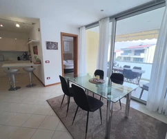 Isztria, Novigrad, modern háromszobás lakás a városközpontban