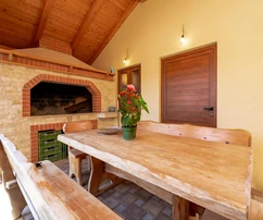 Pakoštane, Drage, casa con tres unidades residenciales, a 600 m del mar