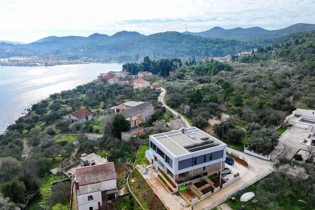 Nowoczesna willa zaprojektowana przez architekta na wyspie Ugljan do kupienia w Chorwacji