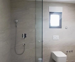 Luksuzna vila s bazenom na prodaju Rogoznica