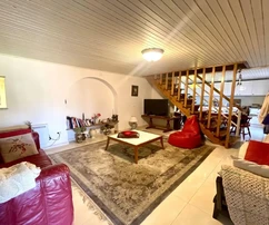 Renovovaný kamenný dům s výhledem na moře, 300 m od pláže!