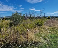 Seget Donji, terrain constructible de 1215 m2, idéal pour la construction résidentielle