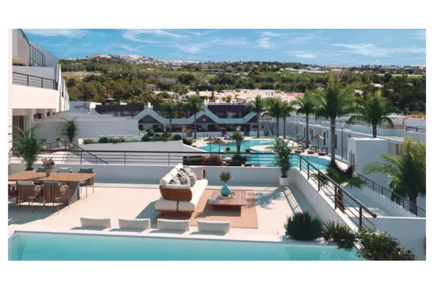 Nowoczesne mieszkanie 2-pokojowe z solarium o powierzchni 86 m² w Alfaz del Pi