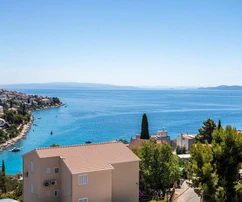 Penthouse à vendre à Okrug Gornji à quelques pas de la mer en Croatie
