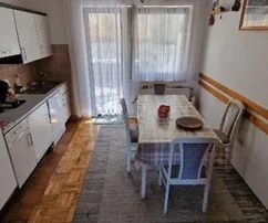 Trogir, Mastrinka, casa indipendente 500 m², PRIMA FILA SUL MARE!