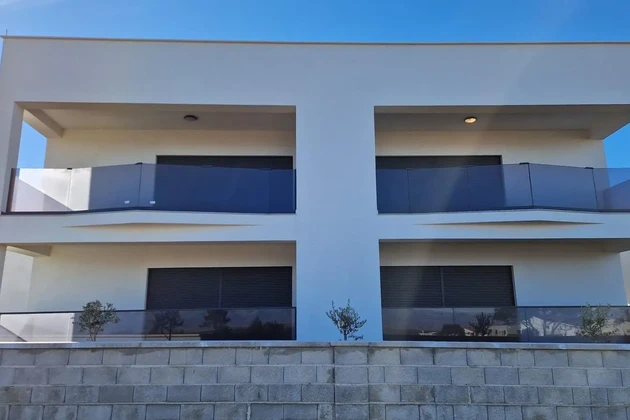 Nuova costruzione primo piano con vista panoramica sul mare e Velebit