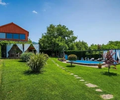 Istria, Buzet – Charming rustic villa with pool and spacious garden
