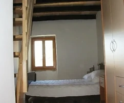 Komplex: 2 domy, 3 katastrální pozemky, kancelář, garáž a letní kuchyně